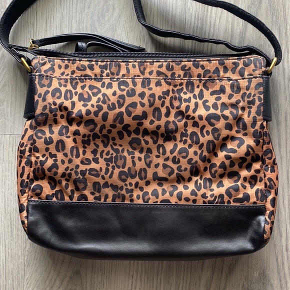 Fossil Jenna Cheetah Crossbody - Picture 3 of 5